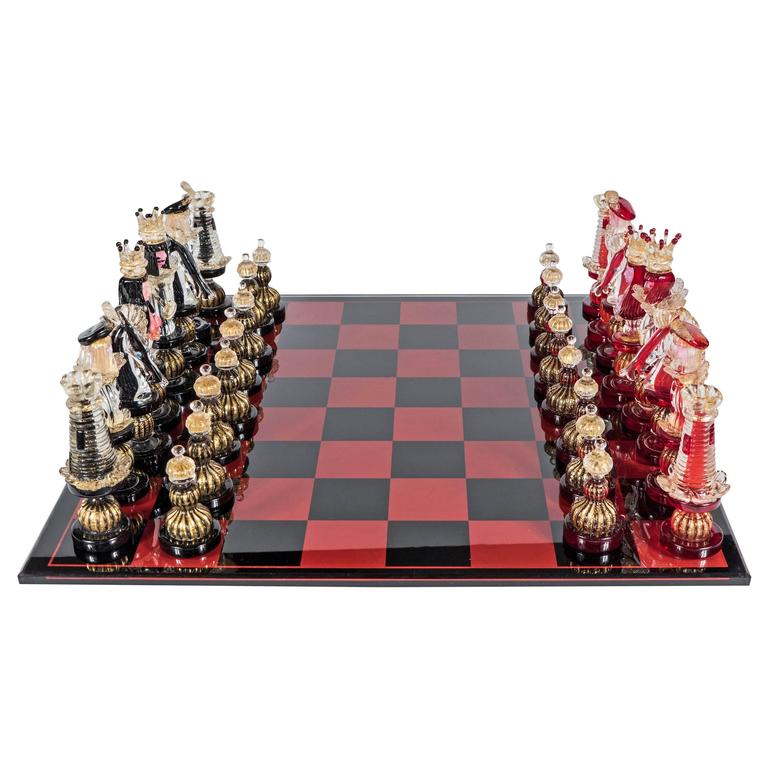 Handmade Italian Murano Art Glass Chess Board, Italian Glass from Simoeng,  Venice, Set of 33 for sale at Pamono