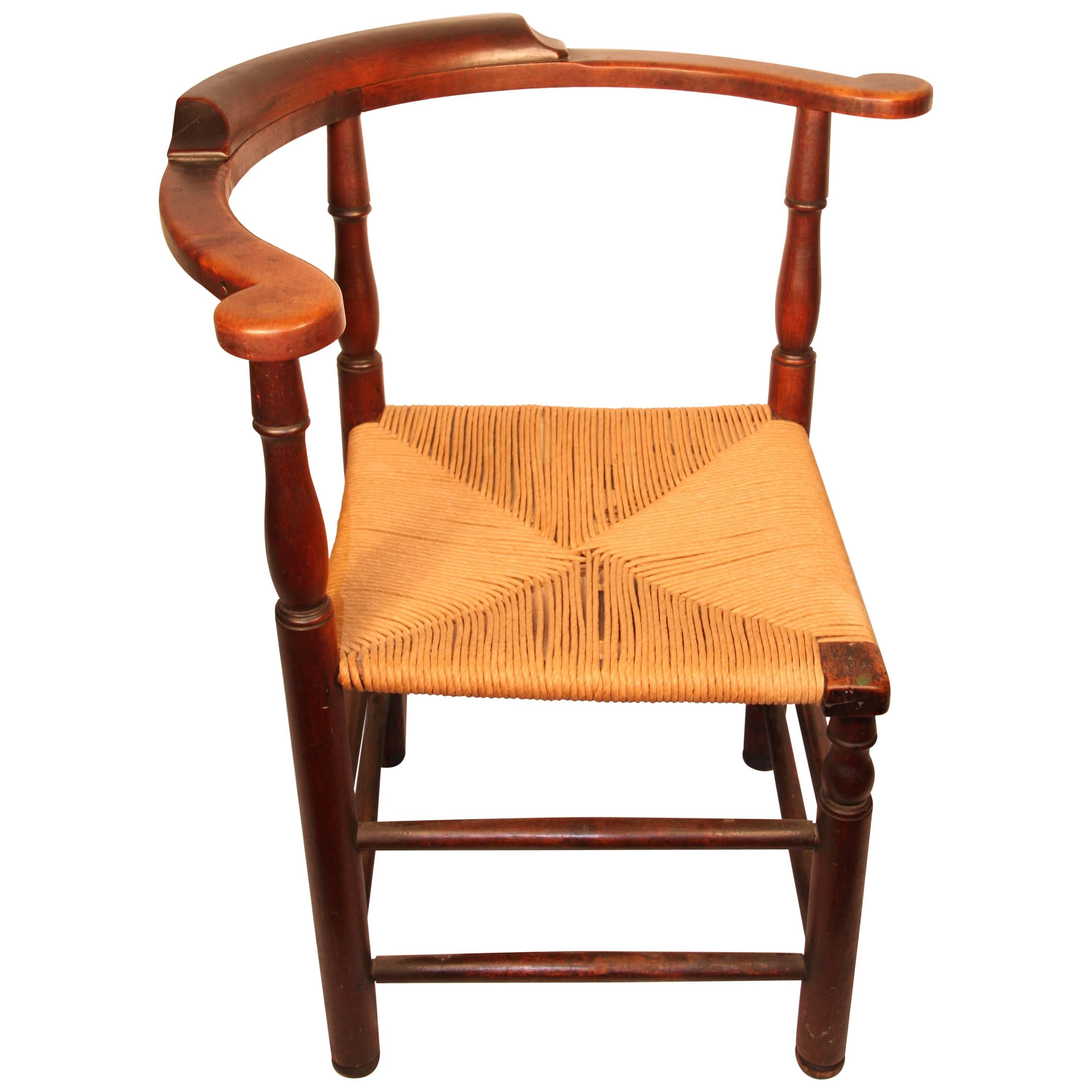 18th Century New England Roundabout Chair For Sale