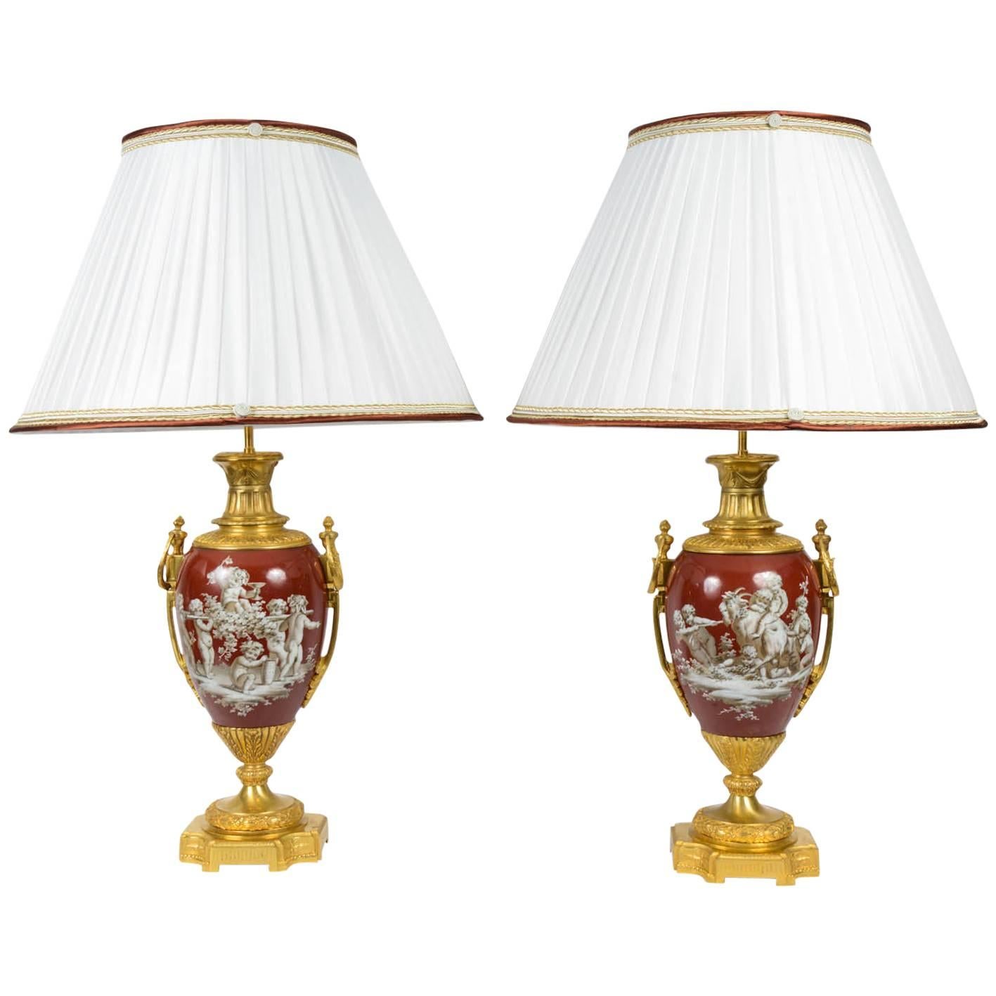 Pair of Porcelain Tables Lamps For Sale