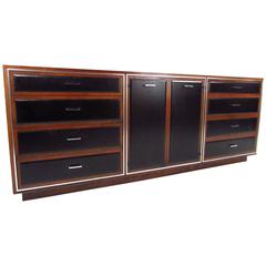 Stylish Mid-Century Modern Nine-Drawer Dresser by John Stuart for Widdicomb 3