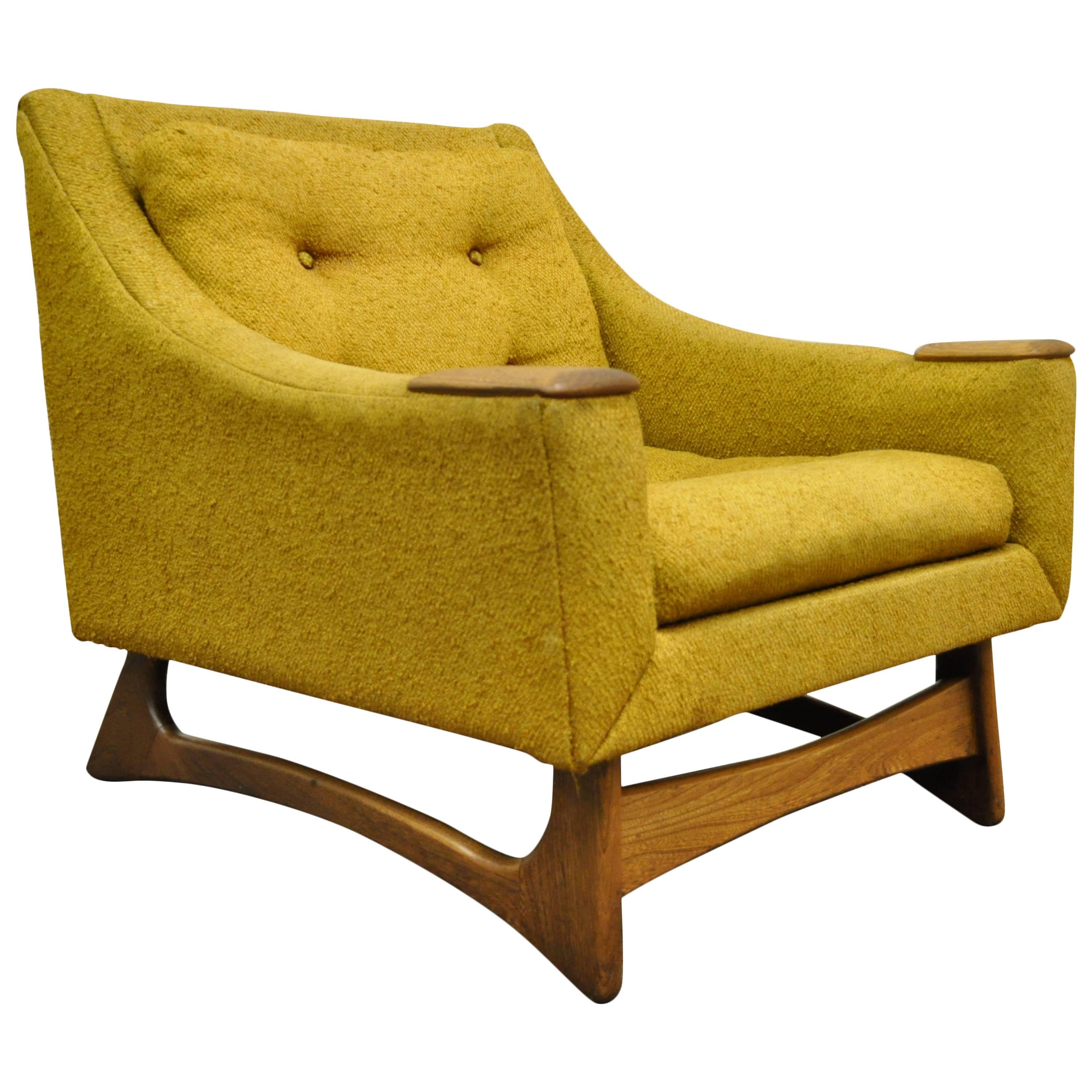 Mid Century Modern Sculpted Club or Lounge Chair attr, to Adrian Pearsall
