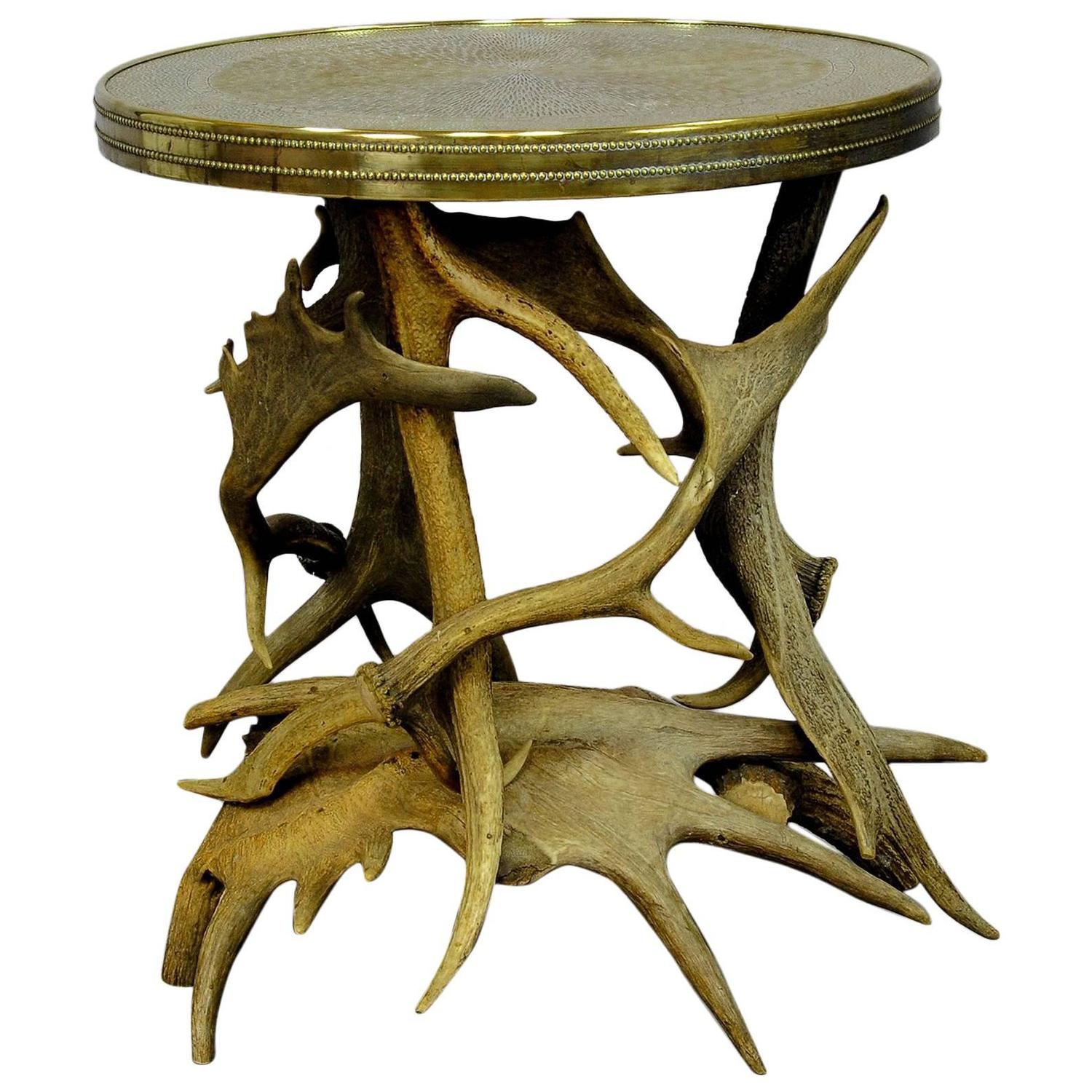 Log Cabin Antler Side Table For Sale at 1stdibs