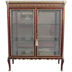 19th Century Fine Quality Louis XV Mahogany and Gilt Bronze Vitrine