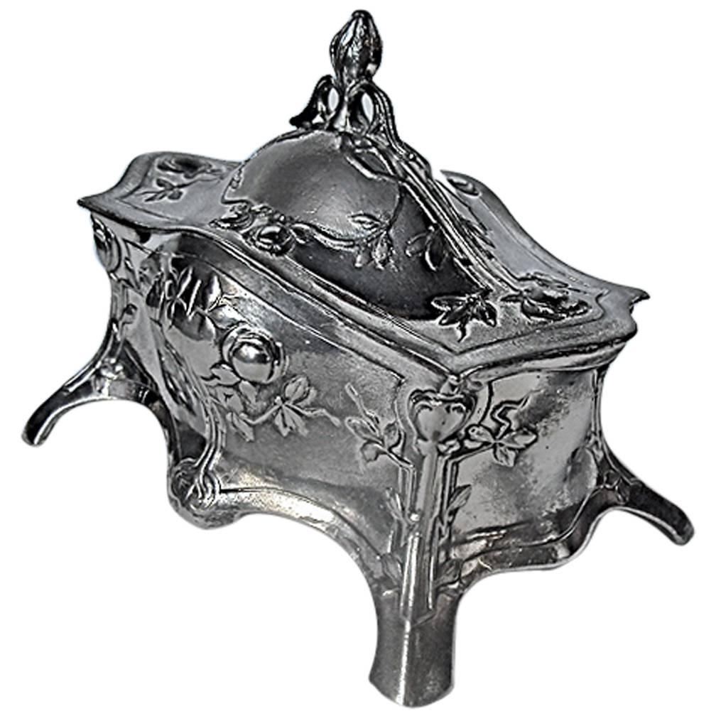 WMF Art Nouveau Jugendstil Silver Plate Jewelry Box, Germany, circa 1900