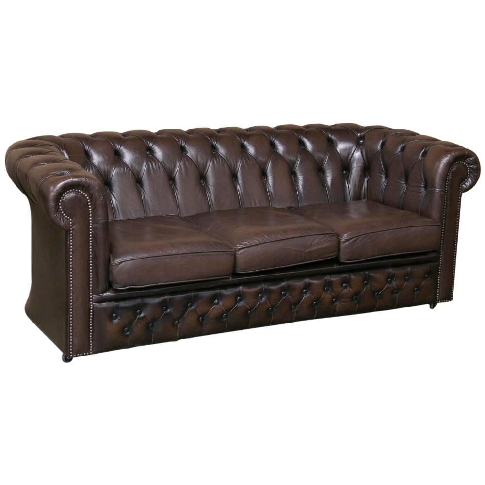 Price Shown is for ALL FOUR Pieces!
Recalling the days of speakeasy clubs, the 1930s and 1940s and makes an excellent choice of vintage furnishing because of its unrivalled comfort! Tufted leather upholstery is a durable as it is comfortable.
Sold