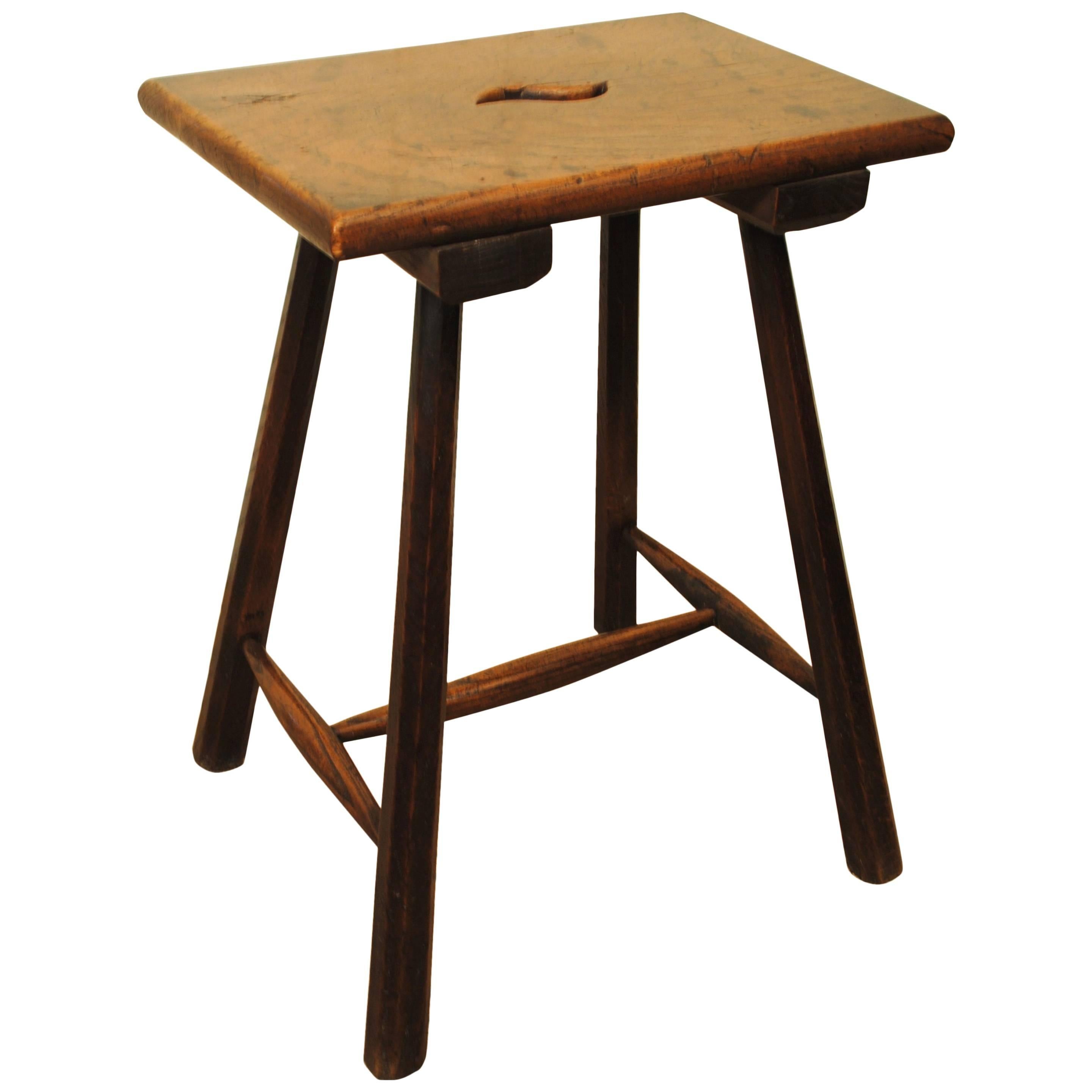 Tabouret haut en orme en vente