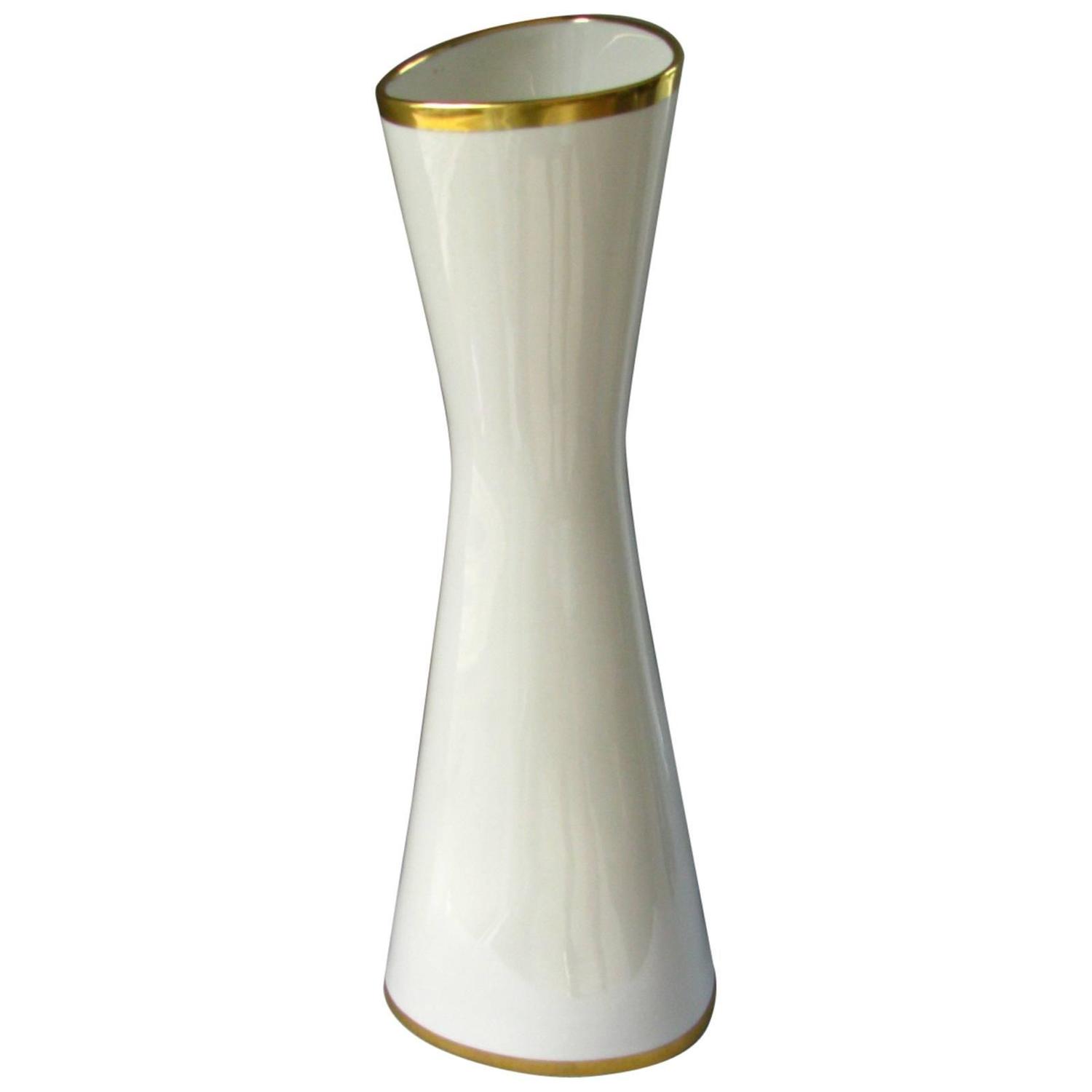 Porcelain Shiva Vase by Ettore Sottsass at 1stdibs for Ettore Sottsass Shiva Vase
67qdu Porcelain Shiva Vase by Ettore Sottsass at 1stdibs for Ettore Sottsass Shiva Vase
67qdu
