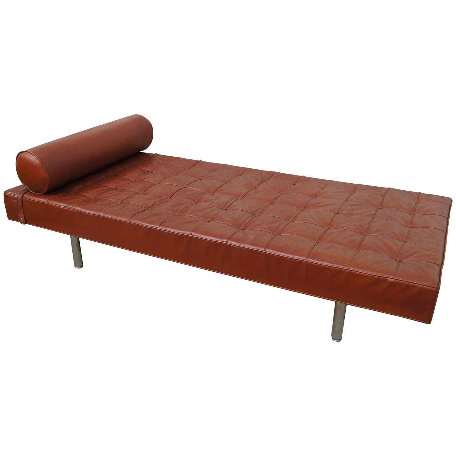 Modern Leather Daybed at 1stdibs