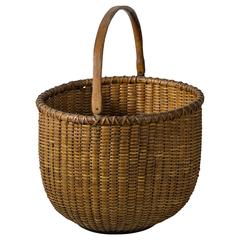 Large Nantucket Lightship Basket with Dark Patina, circa 1930 4