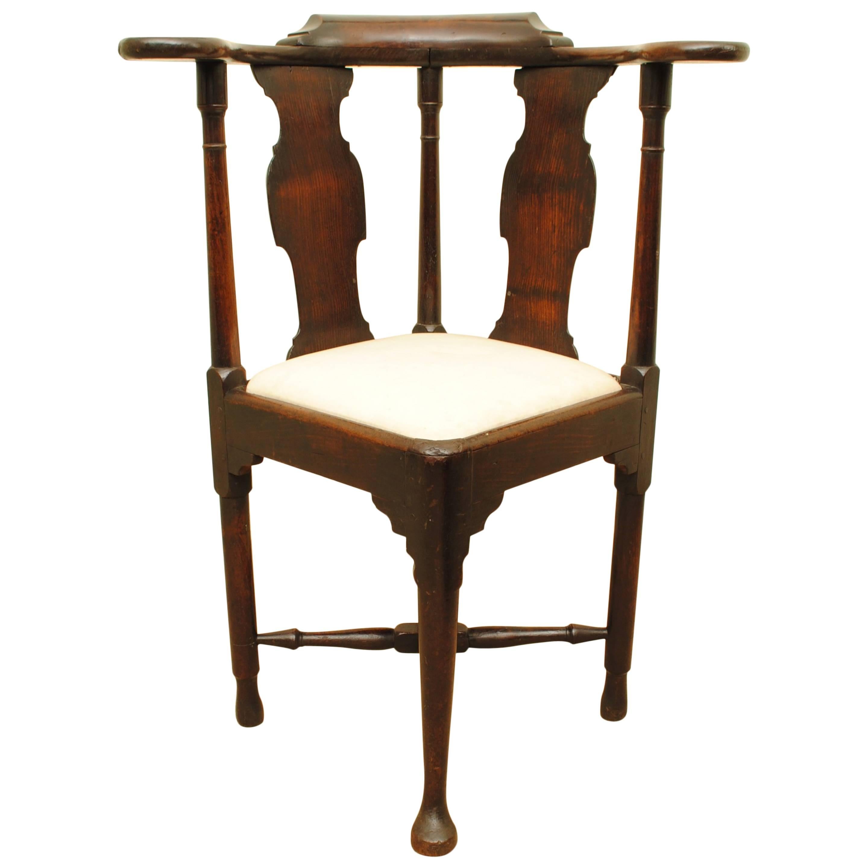 Mid-18th Century Mahogany Corner Chair For Sale