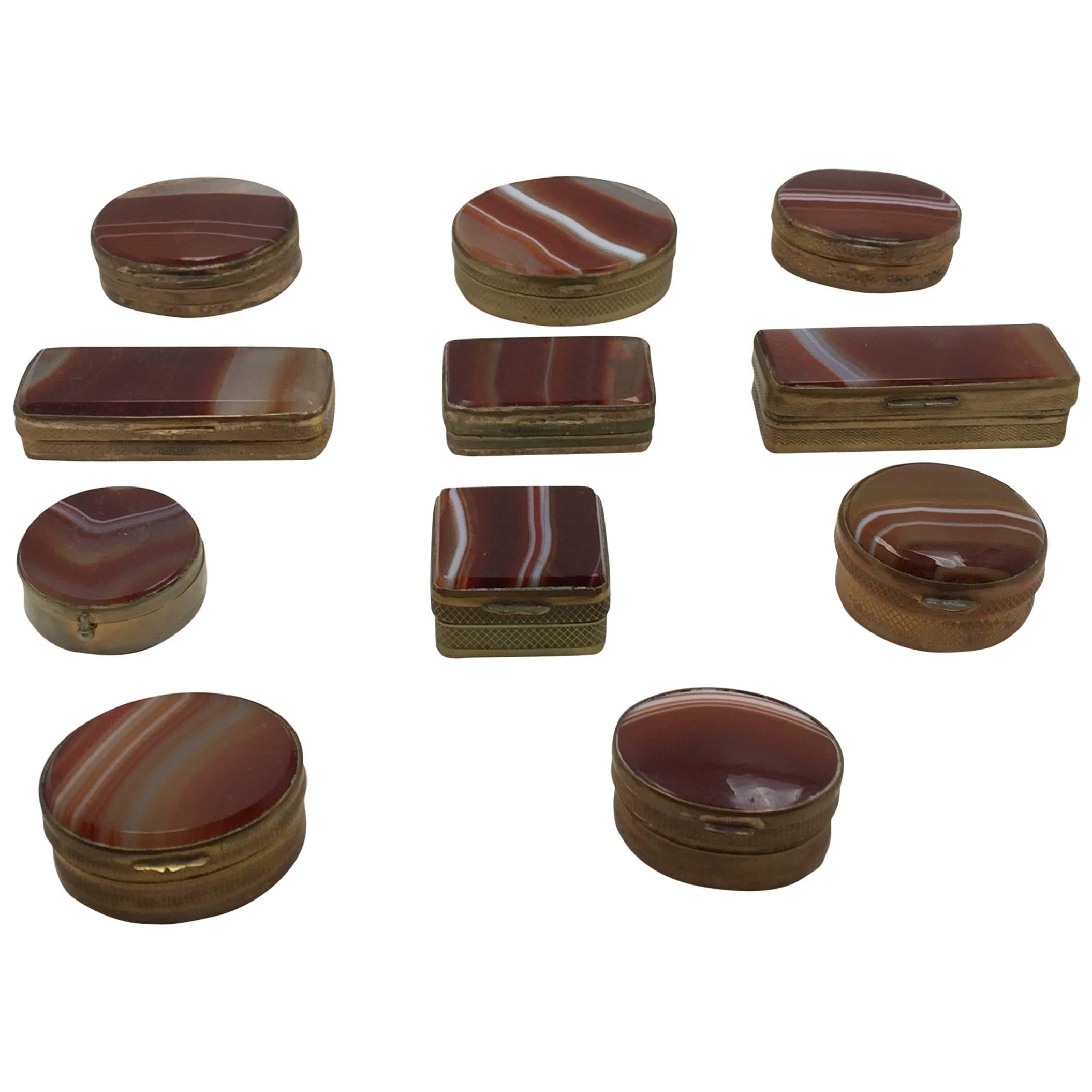 11 Victorian Ormolu-Mounted Banded Orange Agate Snuff Boxes, 19th Century For Sale