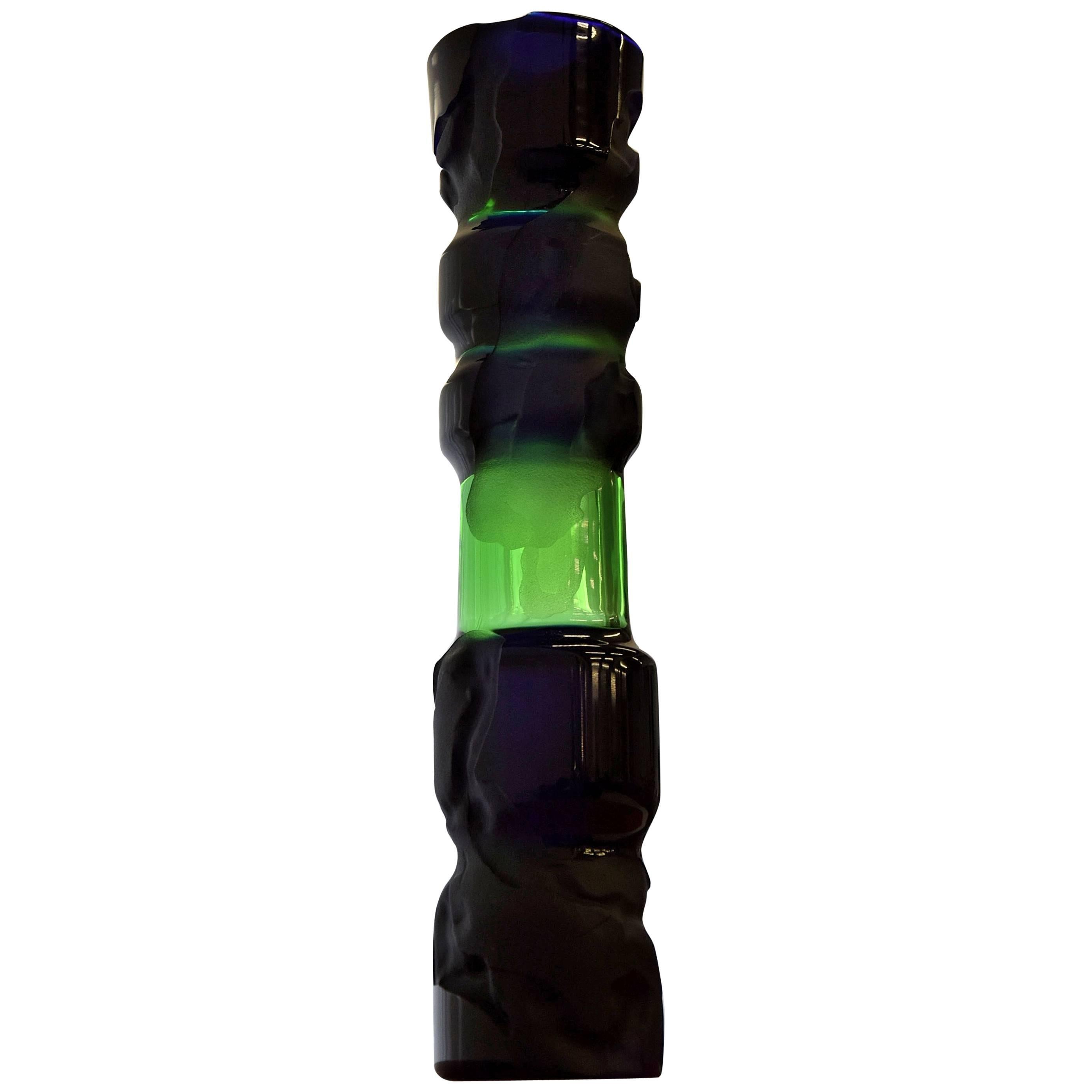 Einzigartige Glasvase aus dem Jahr 1993 von der renommierten Glasschule Novy Bor im Angebot