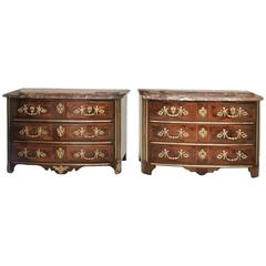 Close Pair of Early 18th Century Marble-Top Regence Commodes 