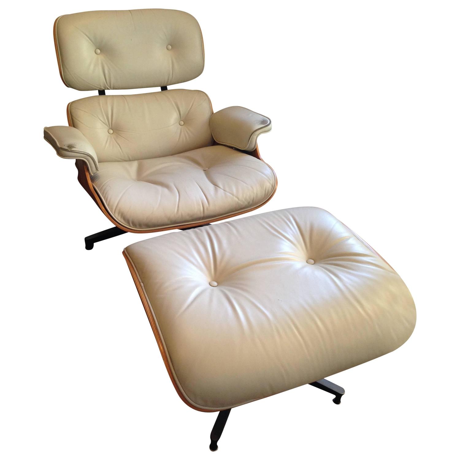 Herman Miller Eames Lounge Chair and Ottoman, Model 670 and 671 For