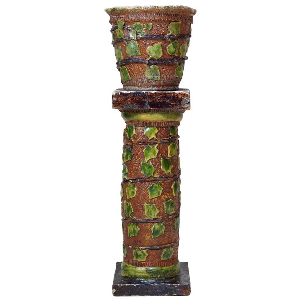 colonne de jardin et jardinière en poterie d'art populaire à motif lierre - France, début du 20e siècle