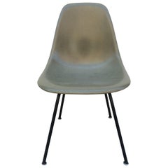 Eames Herman Miller Fiberglass Chair