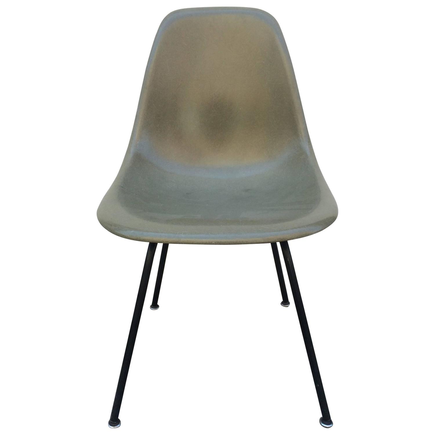 Eames Herman Miller Raw Umber Fiberglass Chair For Sale at ...