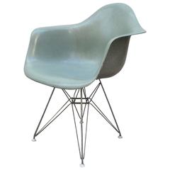 Near Mint Herman Miller Eames Seafoam Green DAR Chair