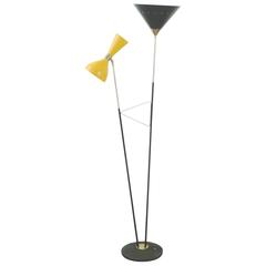 Vintage Italian 50s Floorlamp with laquered shades in the Style of Stilnovo