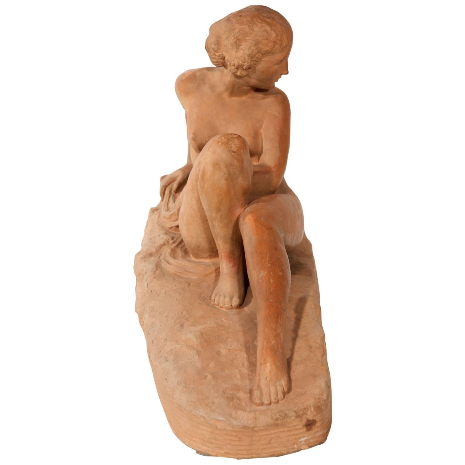 Terrakotta-Déco-Skulptur  Signiert Angenehme Nacktheit im Angebot