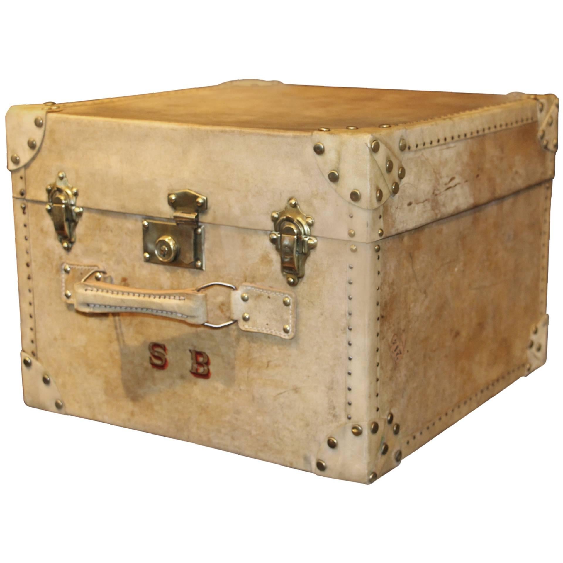 1920s Vellum Rectangular Hat Trunk with Handle on the Front