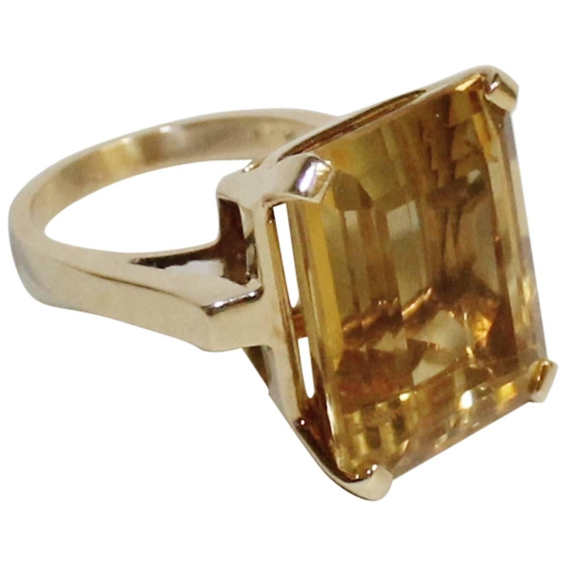 Ladies 14-Karat Gold Honey Topaz Ring