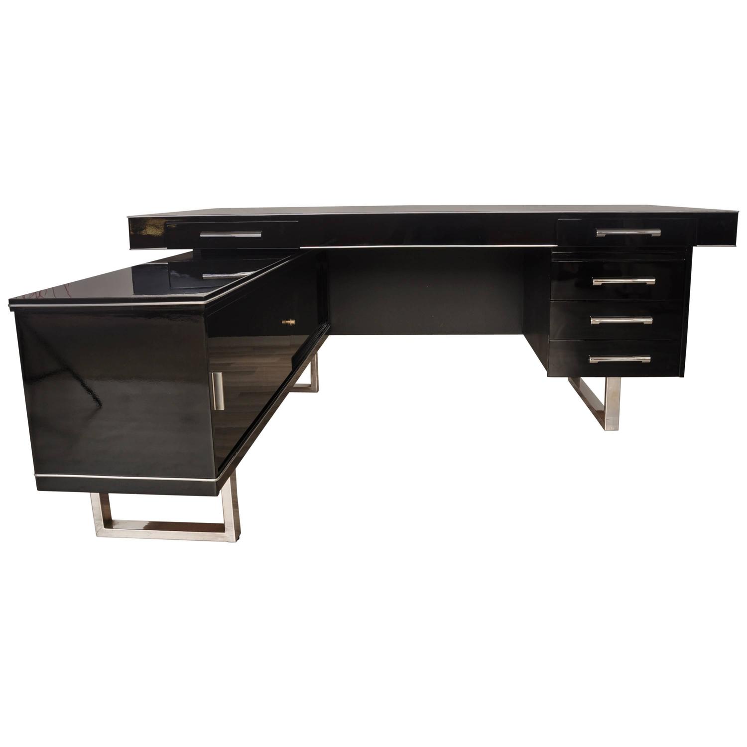 Exclusive Bauhaus Style Desk at 1stdibs