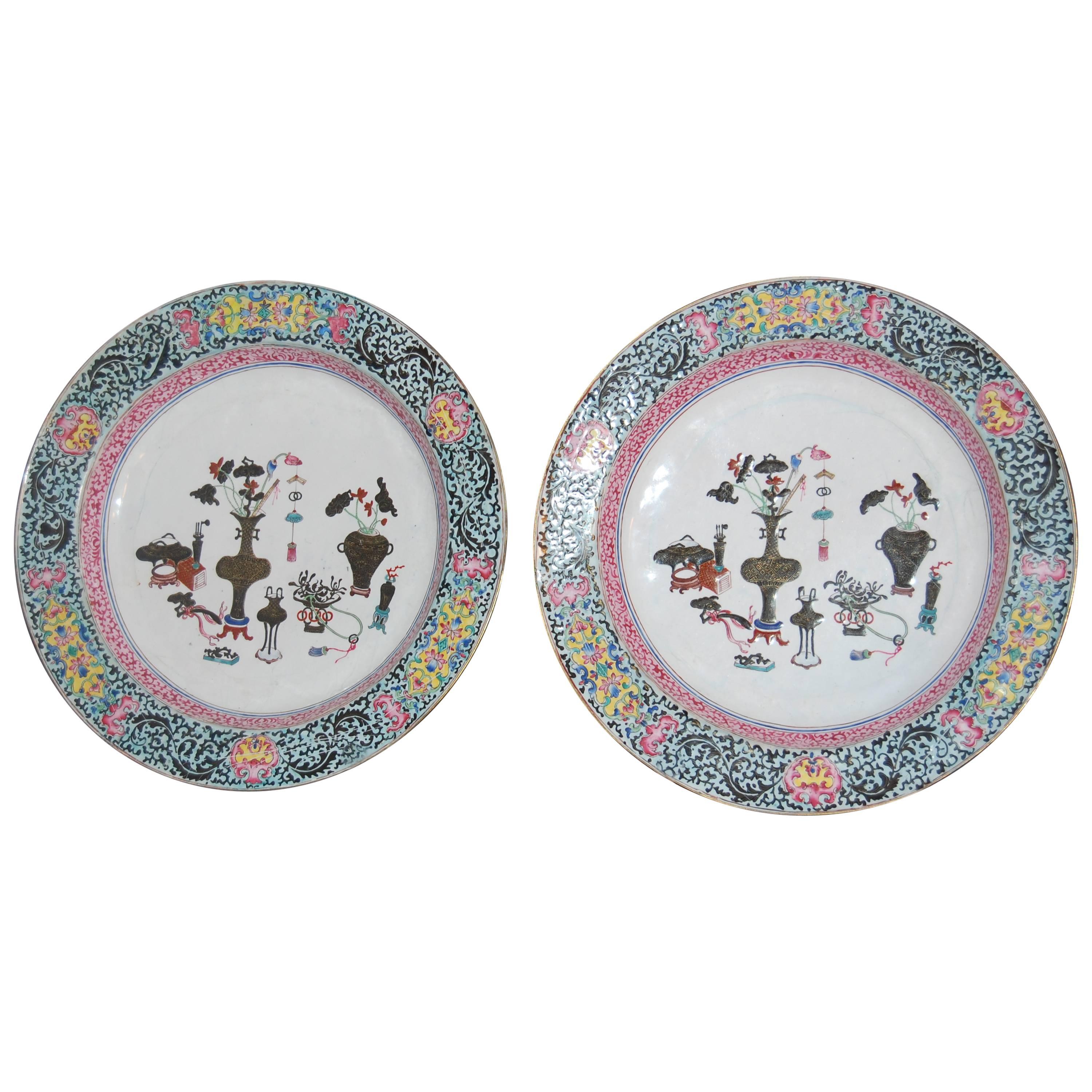 Pair of Japanese Plates For Sale at 1stdibs