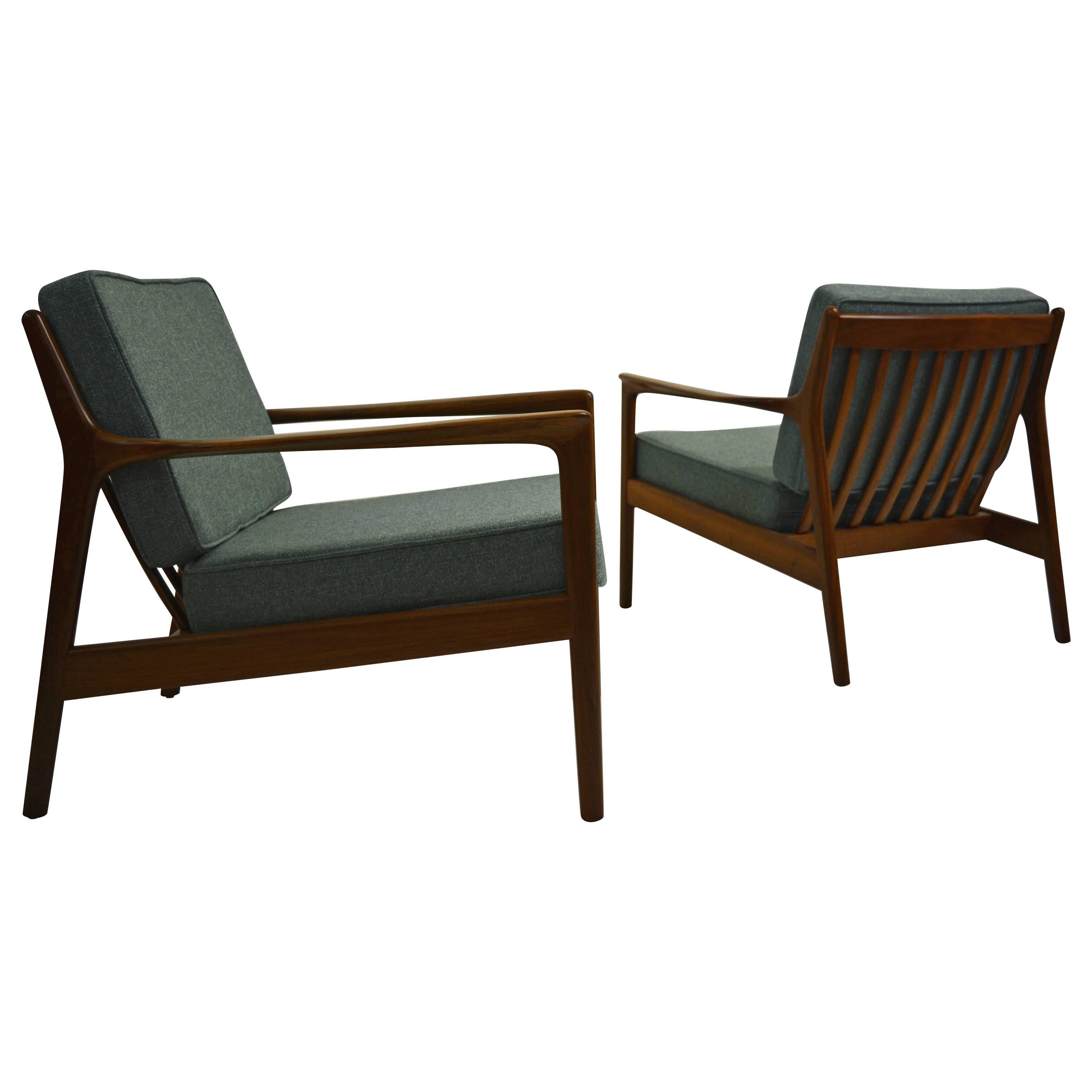 Pair of "USA 75" Lounge Chairs by Folke Ohlsson for DUX For Sale
