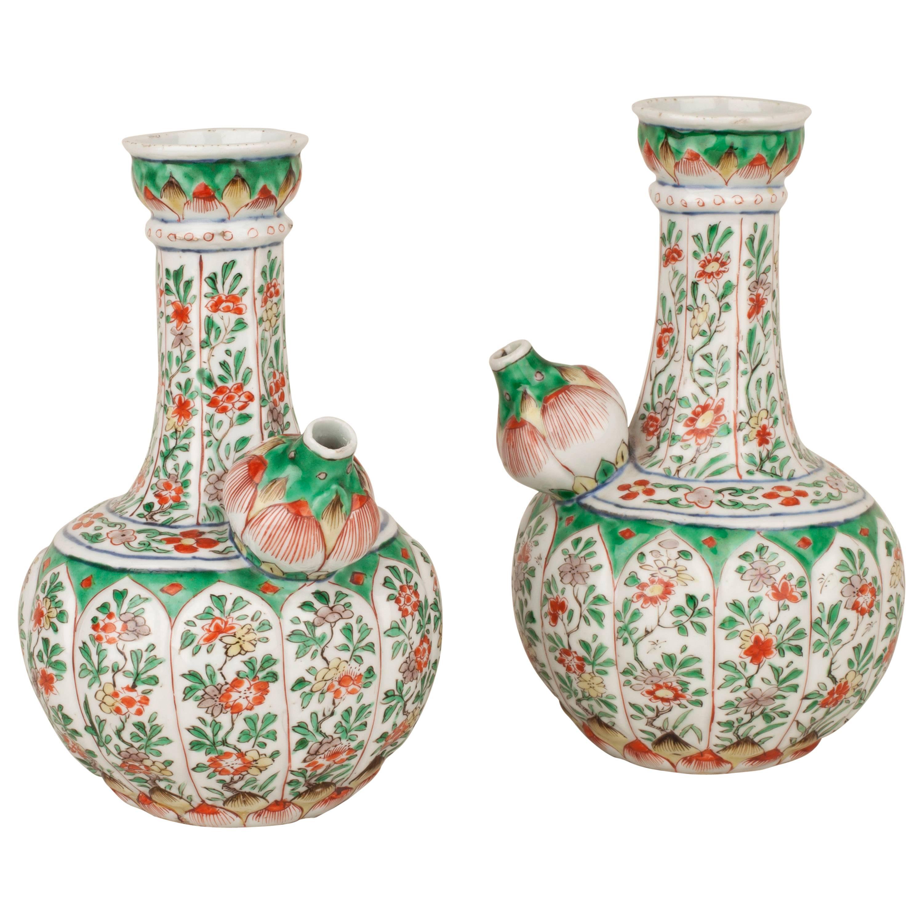 Pair of Chinese Porcelain Famille Verte Kendis, Kangxi, 17th Century