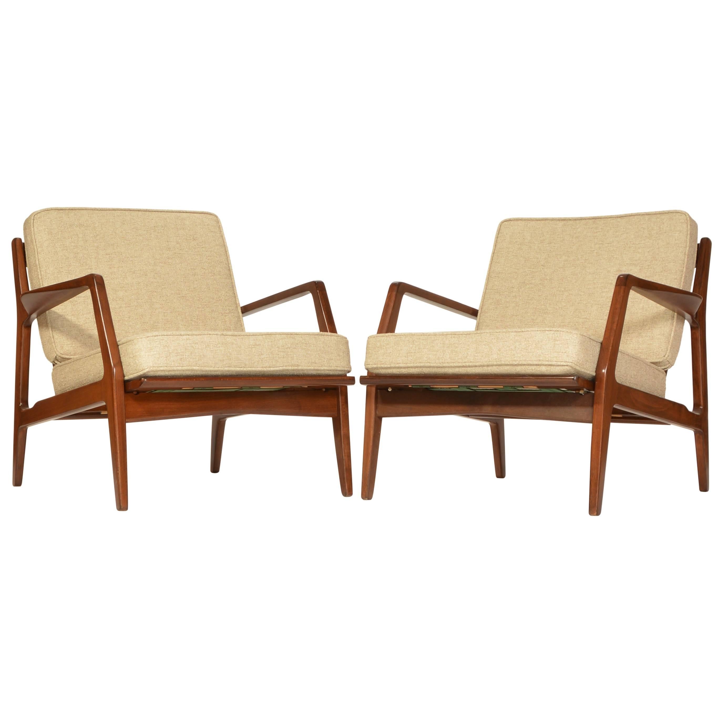 Pair of Danish Lounge Chairs by Ib Kofod-Larsen for Selig, Restored 