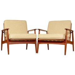 Pair of Danish Modern Lounge Chairs Attributed to Grete Jalk for Moreddi 2