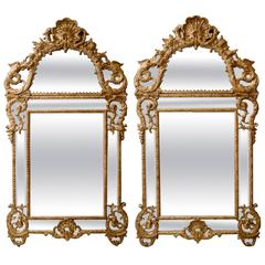 Pair of French "Régence" Giltwood "Pare Close" Mirrors, Early 18th Century