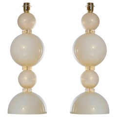Italian Venetian Pair of Table Lamps Blown Murano Glass Ivory and Gold, 1970s