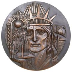 Placa mural WPA de bronce fundido muy estilizada Tema de la inmigración