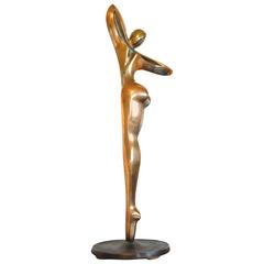 Bronze sculpture of a woman by Amedeo Fiorese 8