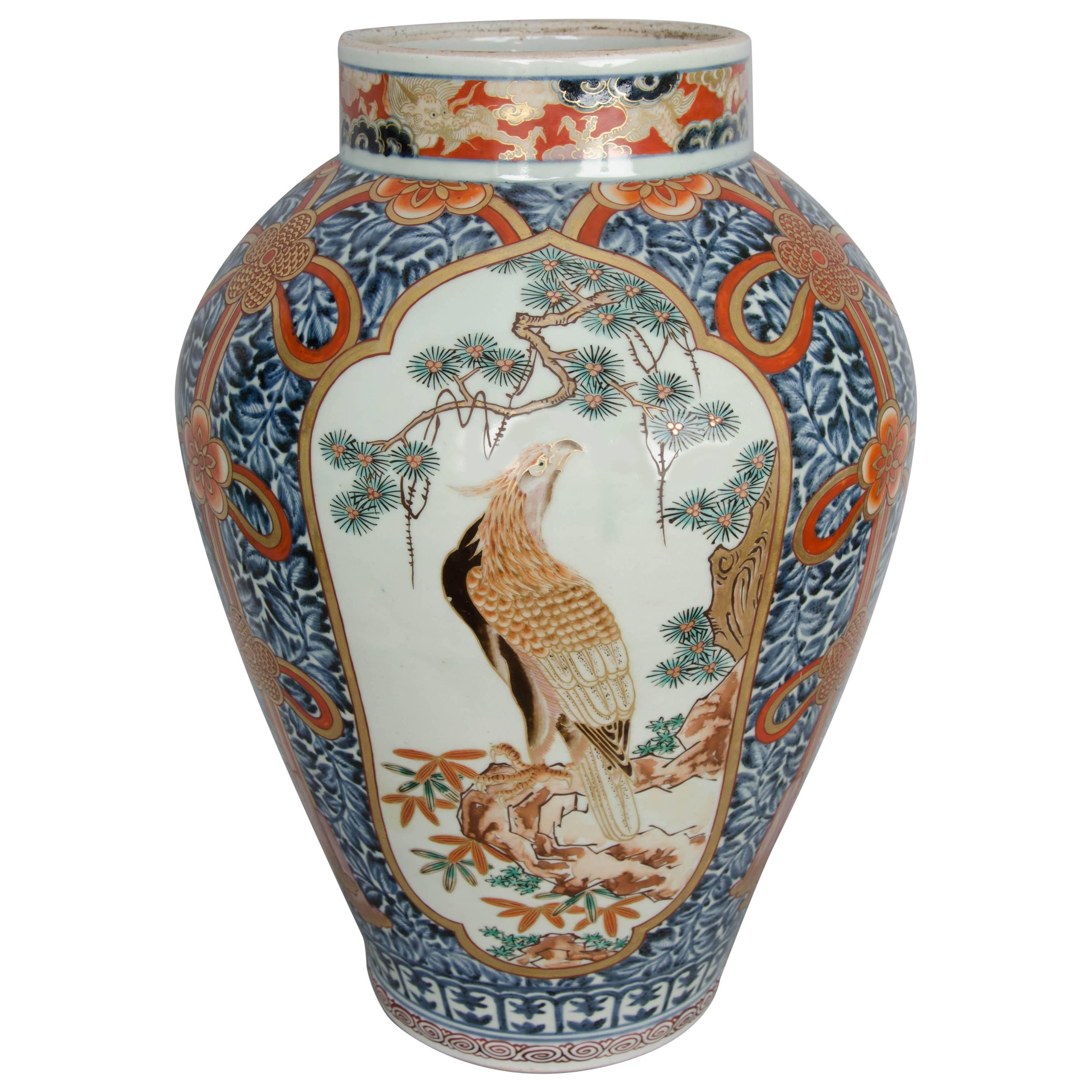 Late 17th Century Japanese Imari Vase For Sale