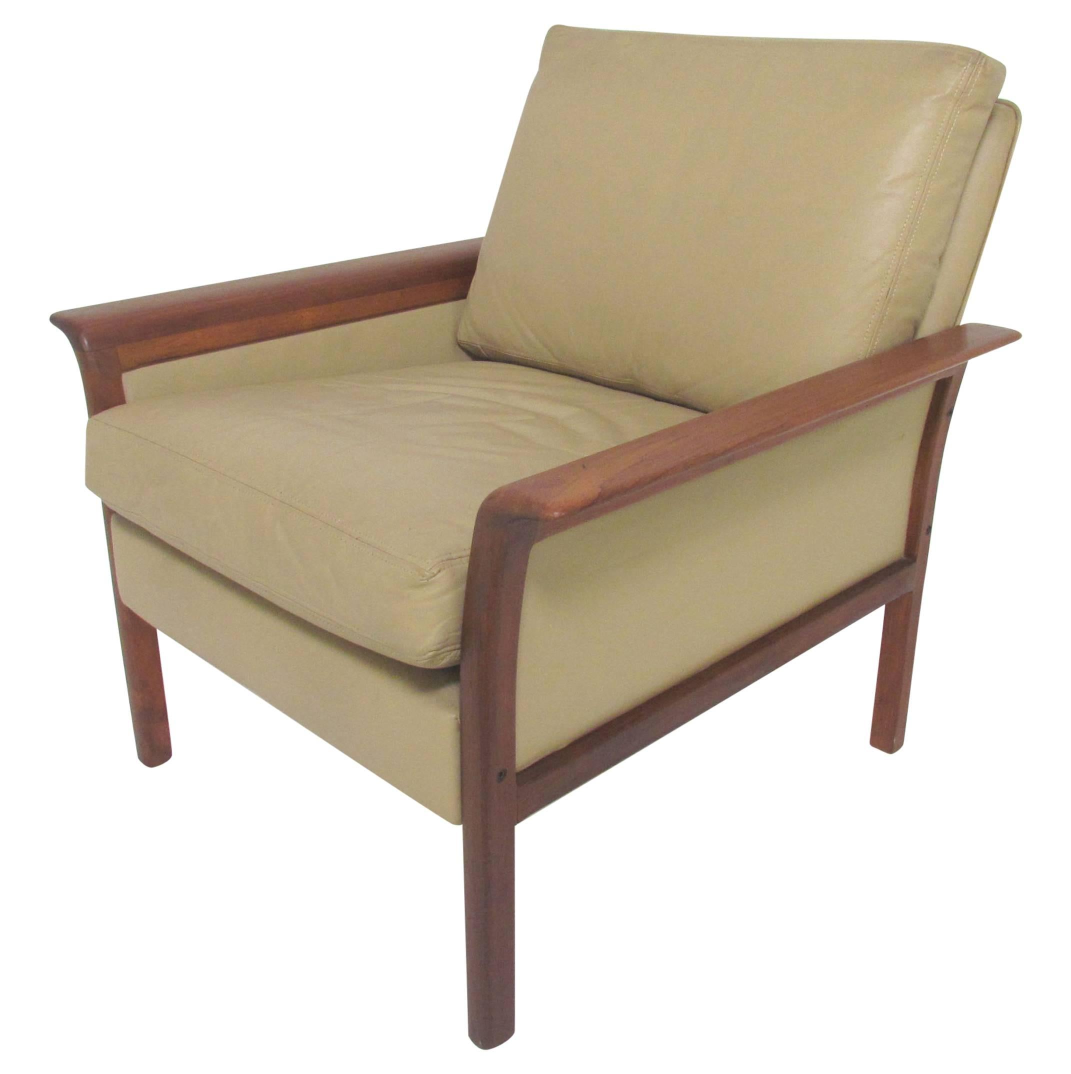 Danish Modern Leather and Rosewood Lounge Armchair by Hans Olsen for Vatne