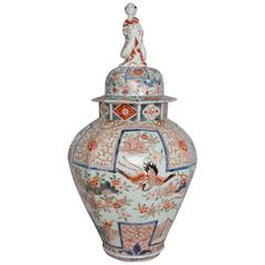 Japanese Imari Lidded Vase, circa 1700
