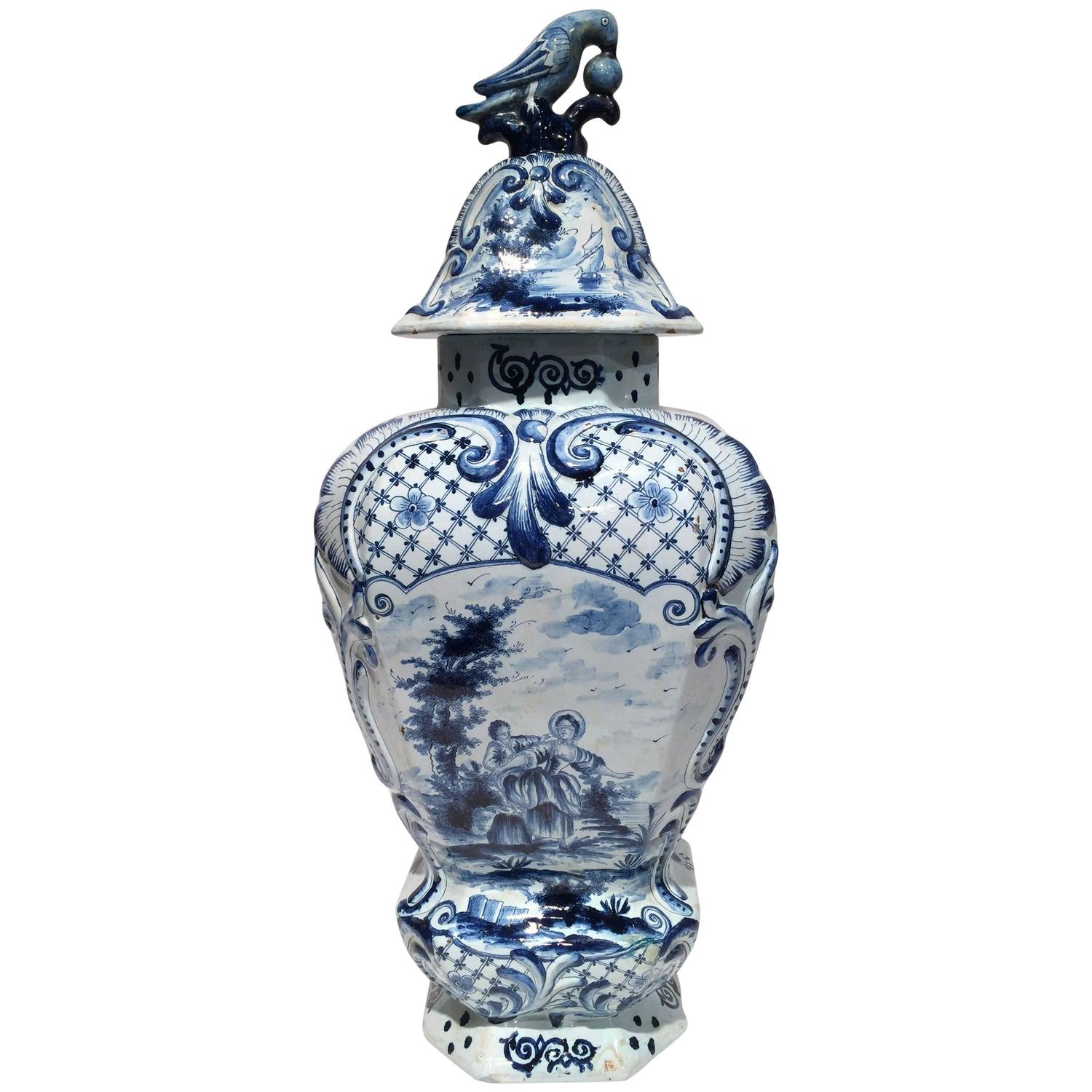 Large Vintage Blue and White Delft Vase with Lid For Sale at 1stdibs