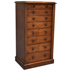 Oak Wellingon Chest