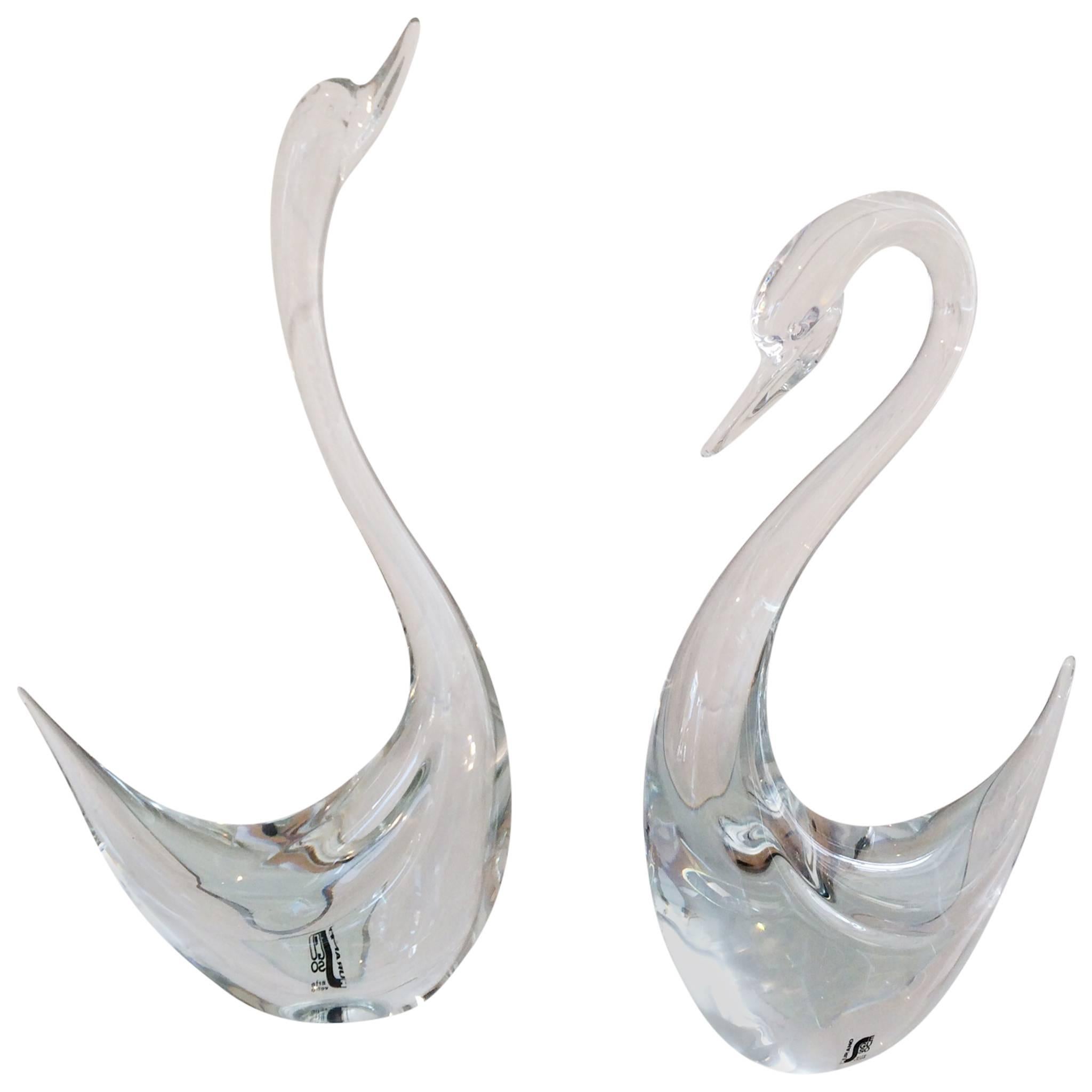 Pair of Murano Glass Swans Designed by Seguso