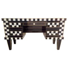 Espectacular Mirrored Desk Commode Vanity. Chest of drawers
