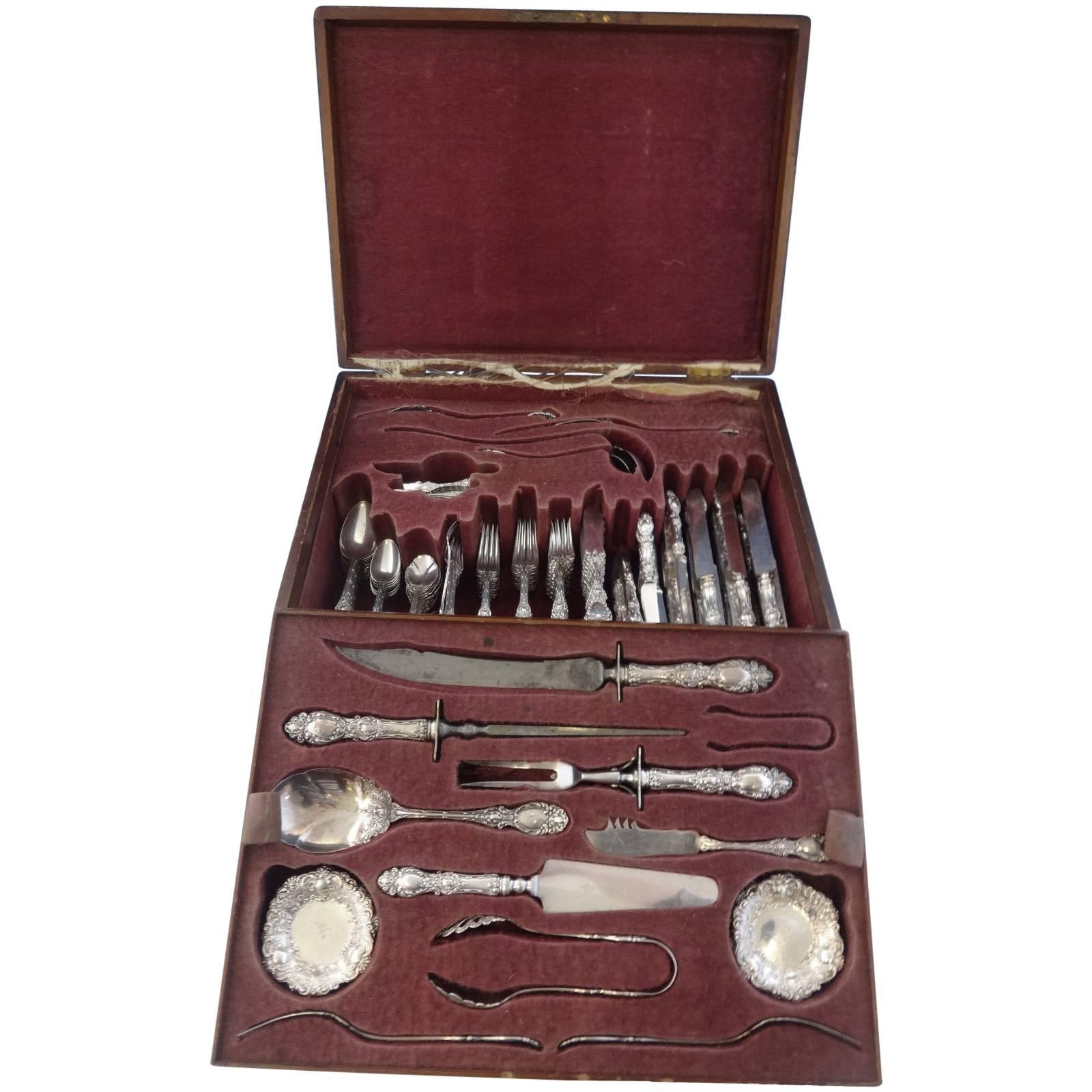 Exceptional monumental Lucerne by Wallace sterling silver dinner size flatware set, 205 pieces in original fitted box. This set includes:

12 dinner size knives, 9 5/8