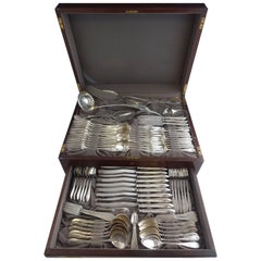Lafayette Engraved by Towle Sterling Silver Flatware Set Service 110 Pieces