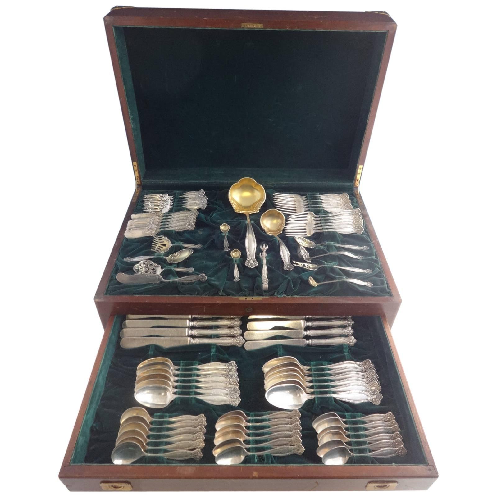 Fabulous Empire by Towle sterling silver flatware set, 79 pieces. This set includes:

Six dinner knives, 9 3/8