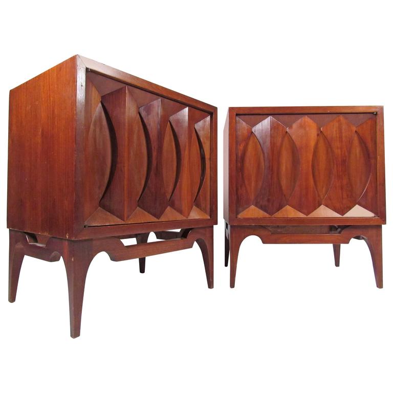 Pair of MidCentury Modern American Walnut Brasilia Style Nightstands