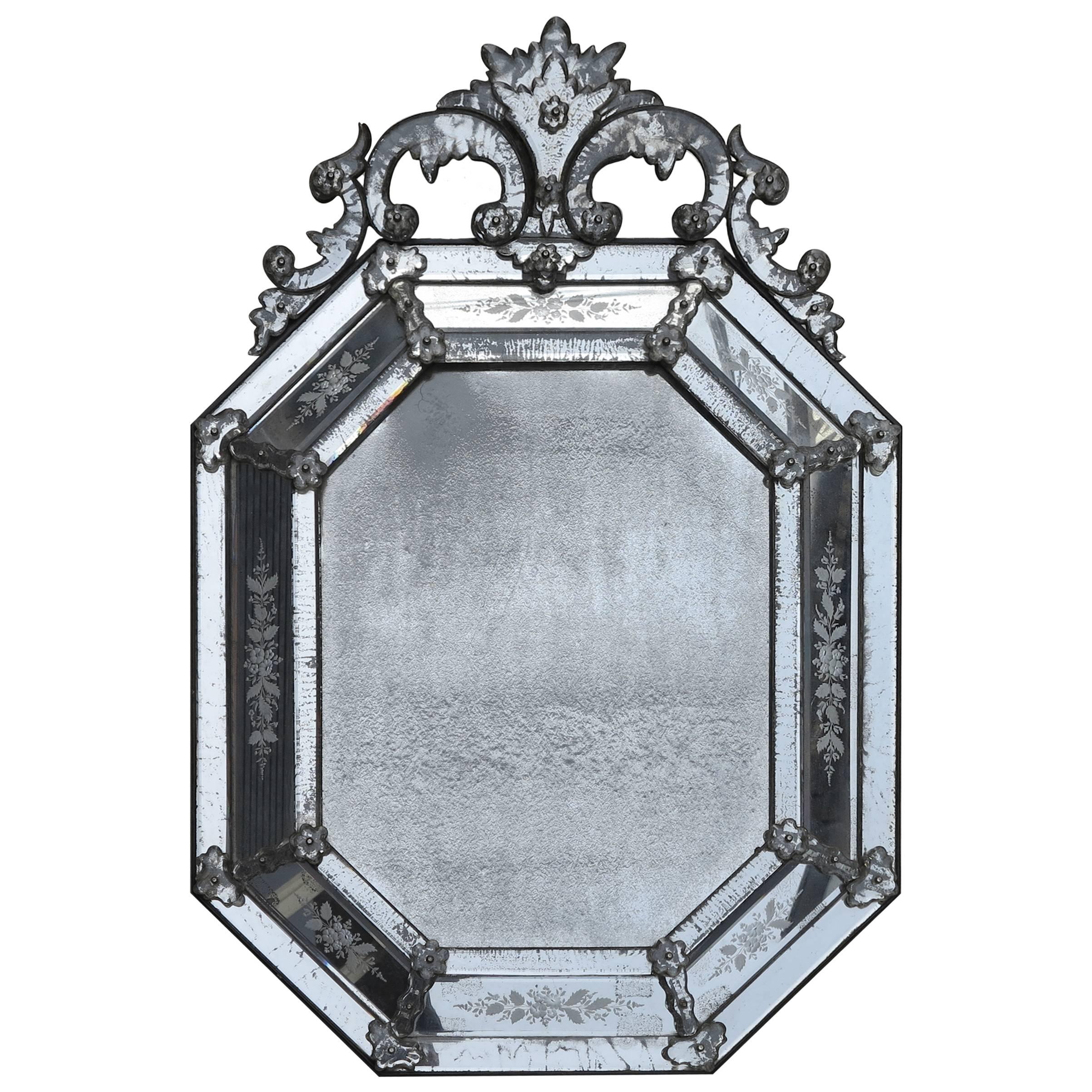 Miroir octogonal de Venise de 1880 avec façade murale argentée et oxydée de mercure