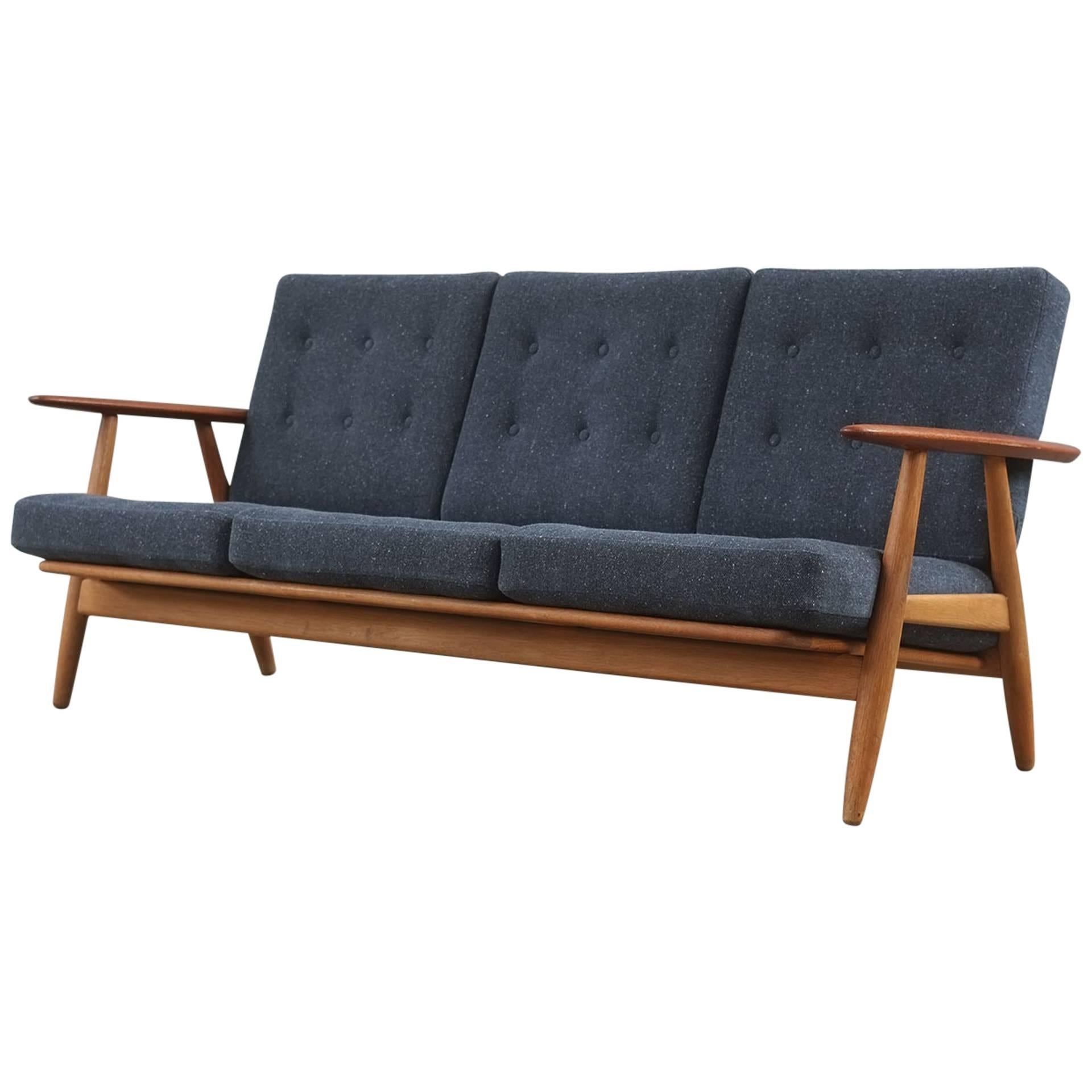 Hans Wegner Cigar Sofa