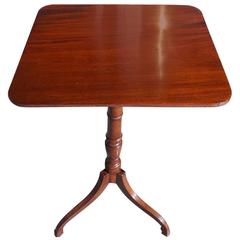 American Mahogany Tilt Top Candle Stand. Circa 1810 6